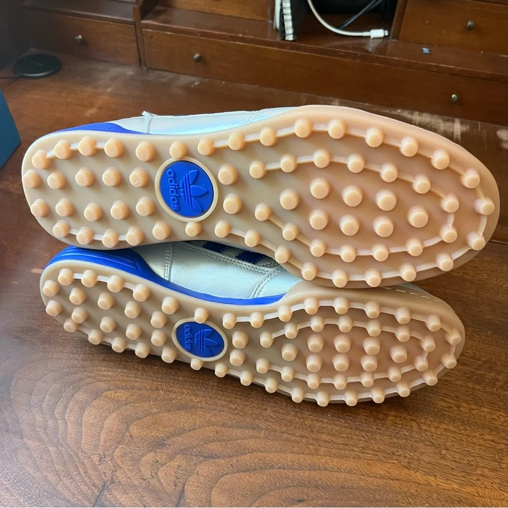 adidas Mundial Team Turf Soccer Cleats - Men's  11 / silver / blue / gum - Picture 5 of 6